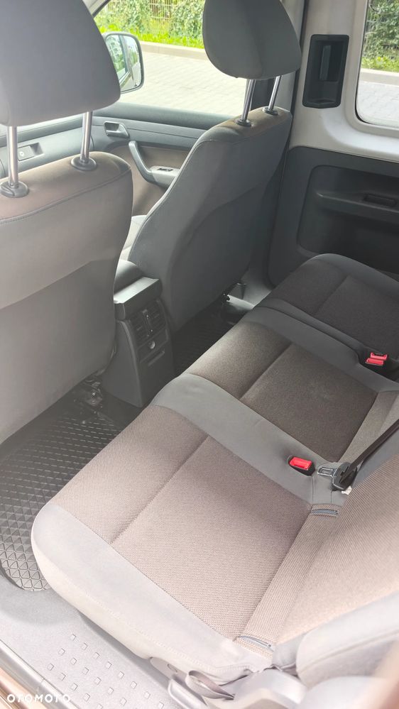 Volkswagen Caddy Maxi Trendline DSG - 19