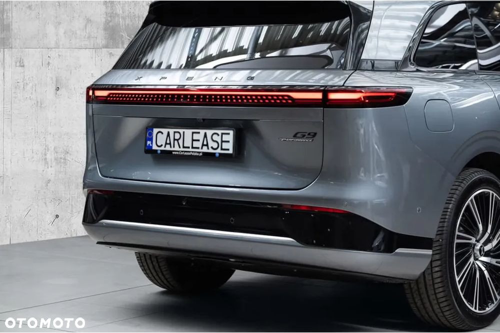 XPeng G9 98 kWh AWD Performance - 10