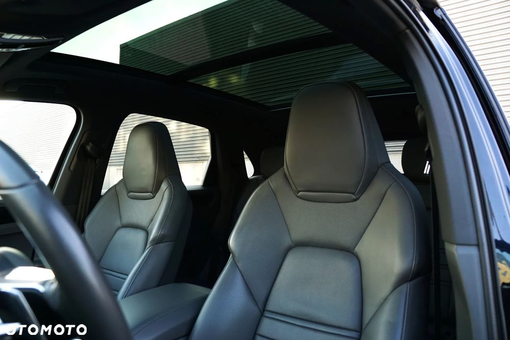 Porsche Cayenne Standard - 14