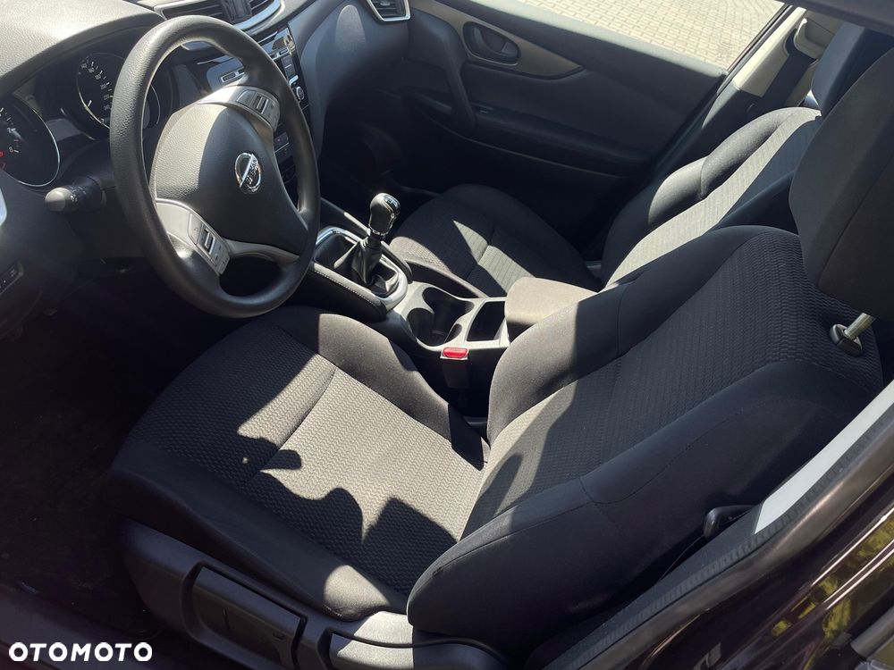 Nissan Qashqai 1.2 DIG-T Visia EU6 - 12