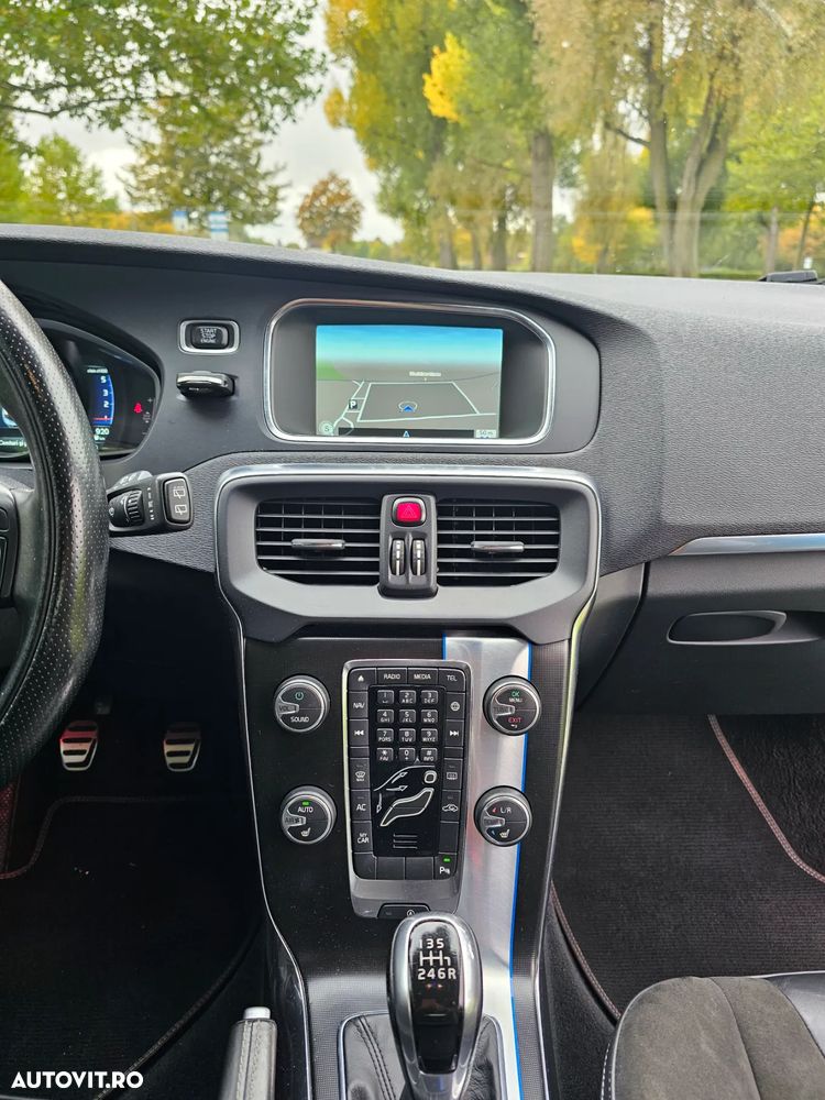 Volvo V40 D4 RDesign - 12