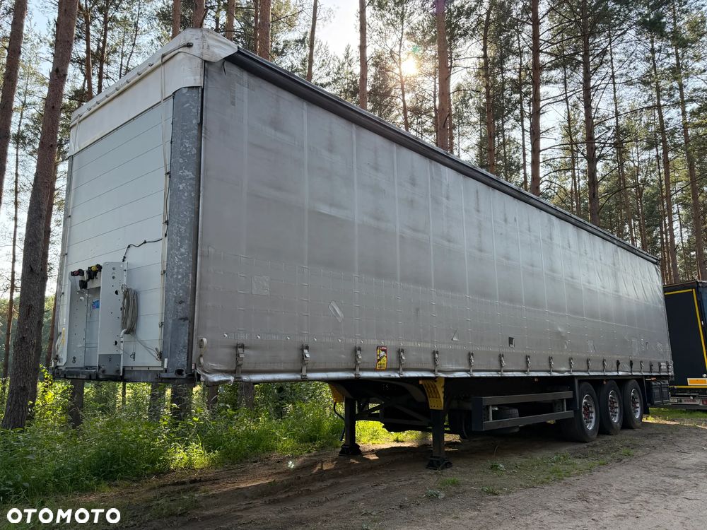 Schmitz Cargobull FIRANKA / PODNOSZONY DACH / PLANDEKA JAK NOWA / RAMA OCYNK / PEŁNE WYPOSAŻENIE DO ZAŁADUNKU PASY, MATY, NAROŻNIKI / 2 KOŁA ZAPASOWE / GOTOWA DO PRACY !! - 1