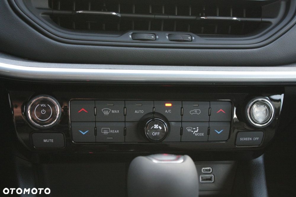 Jeep Compass 1.5 T4 mHEV Altitude FWD S&S DCT - 17