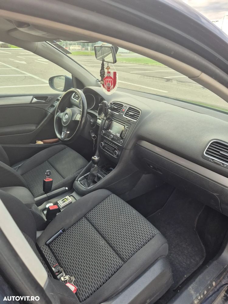 Volkswagen Golf 2.0 TDI DPF Comfortline - 8