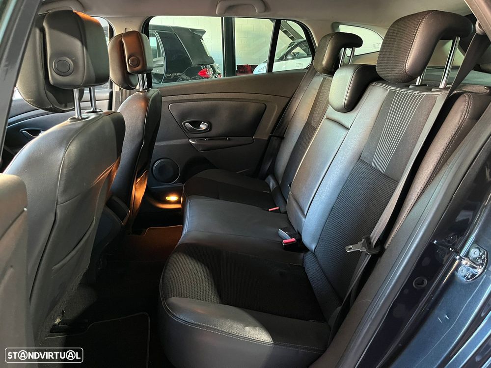 Renault Mégane Sport Tourer 1.5 dCi Dynamique S - 12