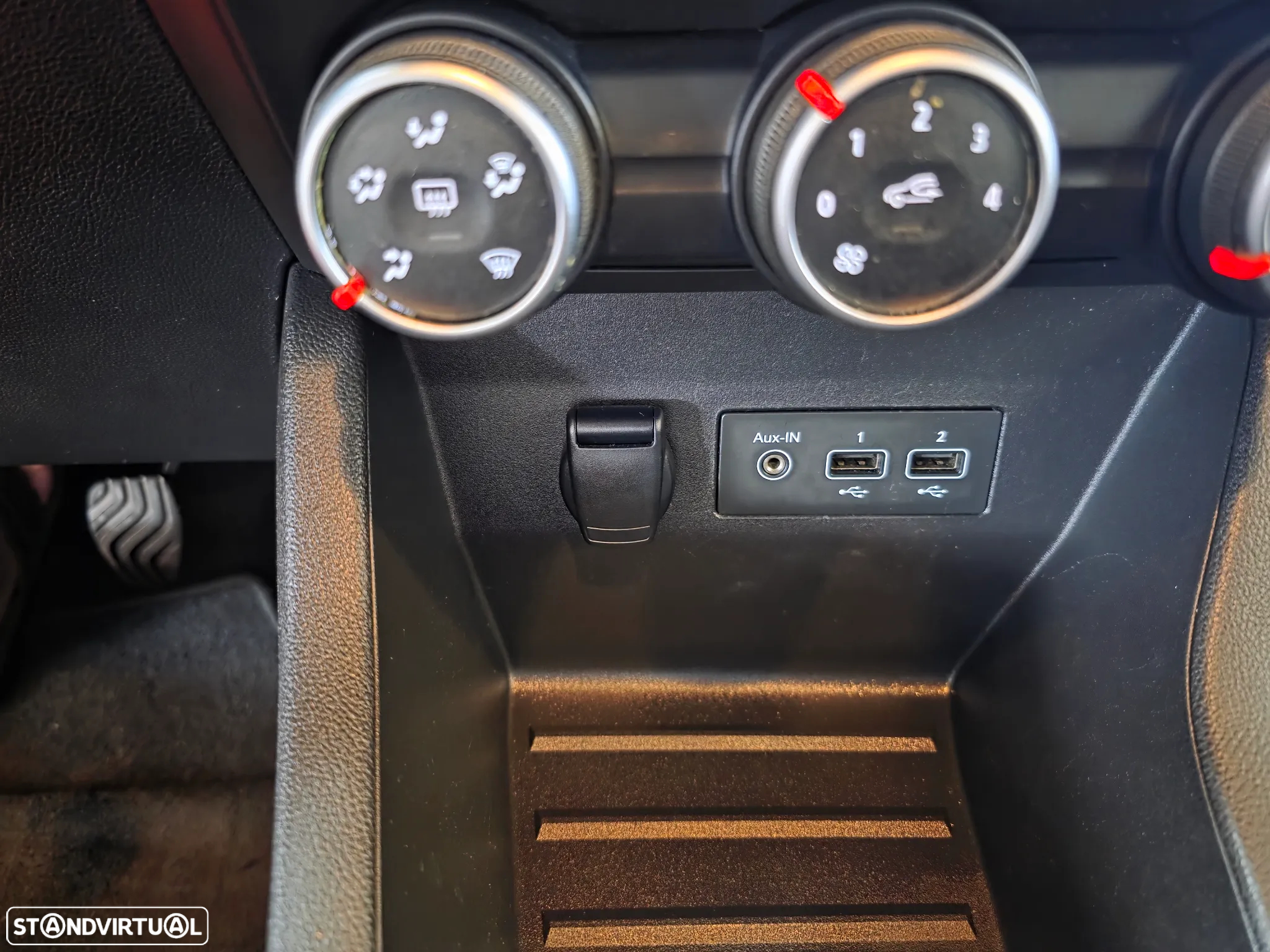 Renault Clio Energy dCi 110 Start & Stop INTENS - 25
