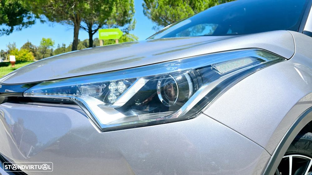 Toyota C-HR 1.8 HSD Exclusive+P.Luxury - 24