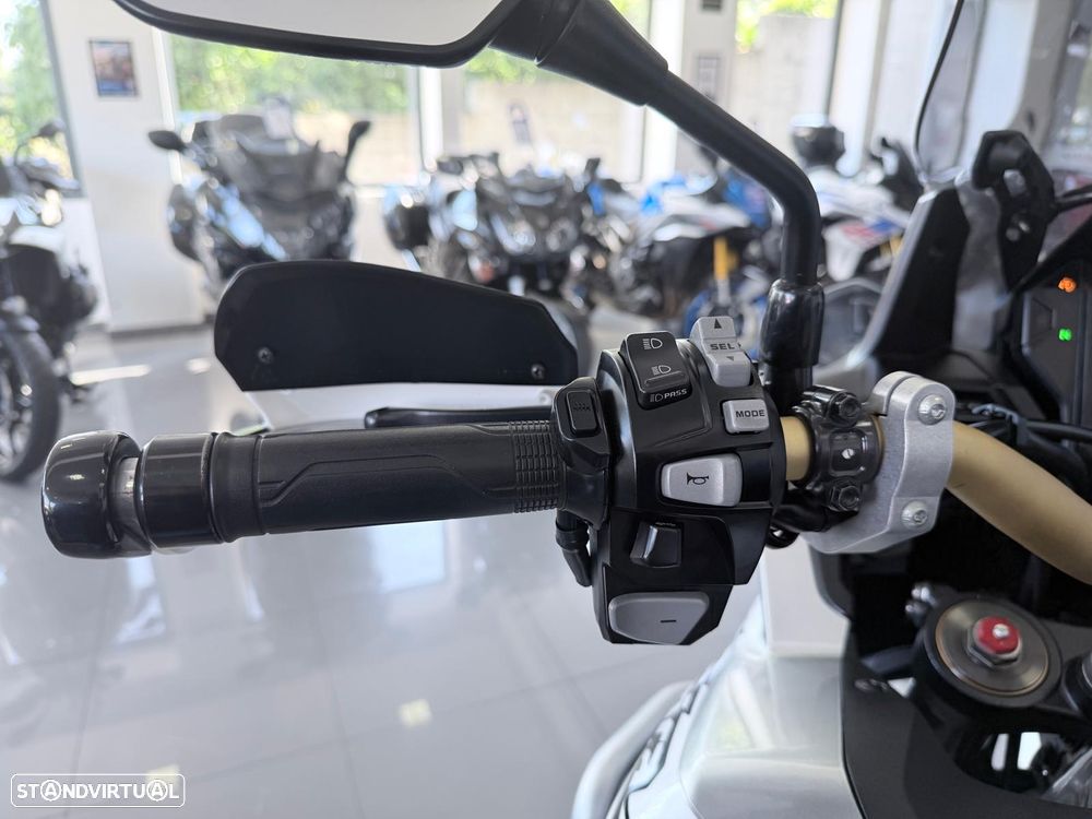 Honda Africa Twin 1000 ADV DCT 3 MALAS - 6
