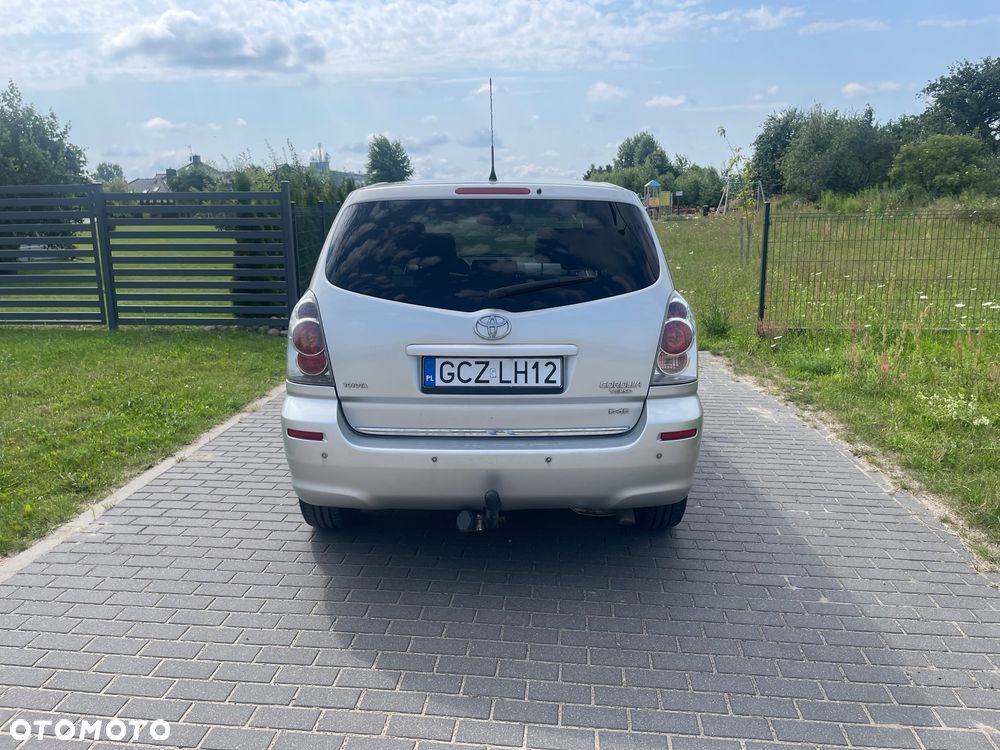 Toyota Corolla Verso - 6