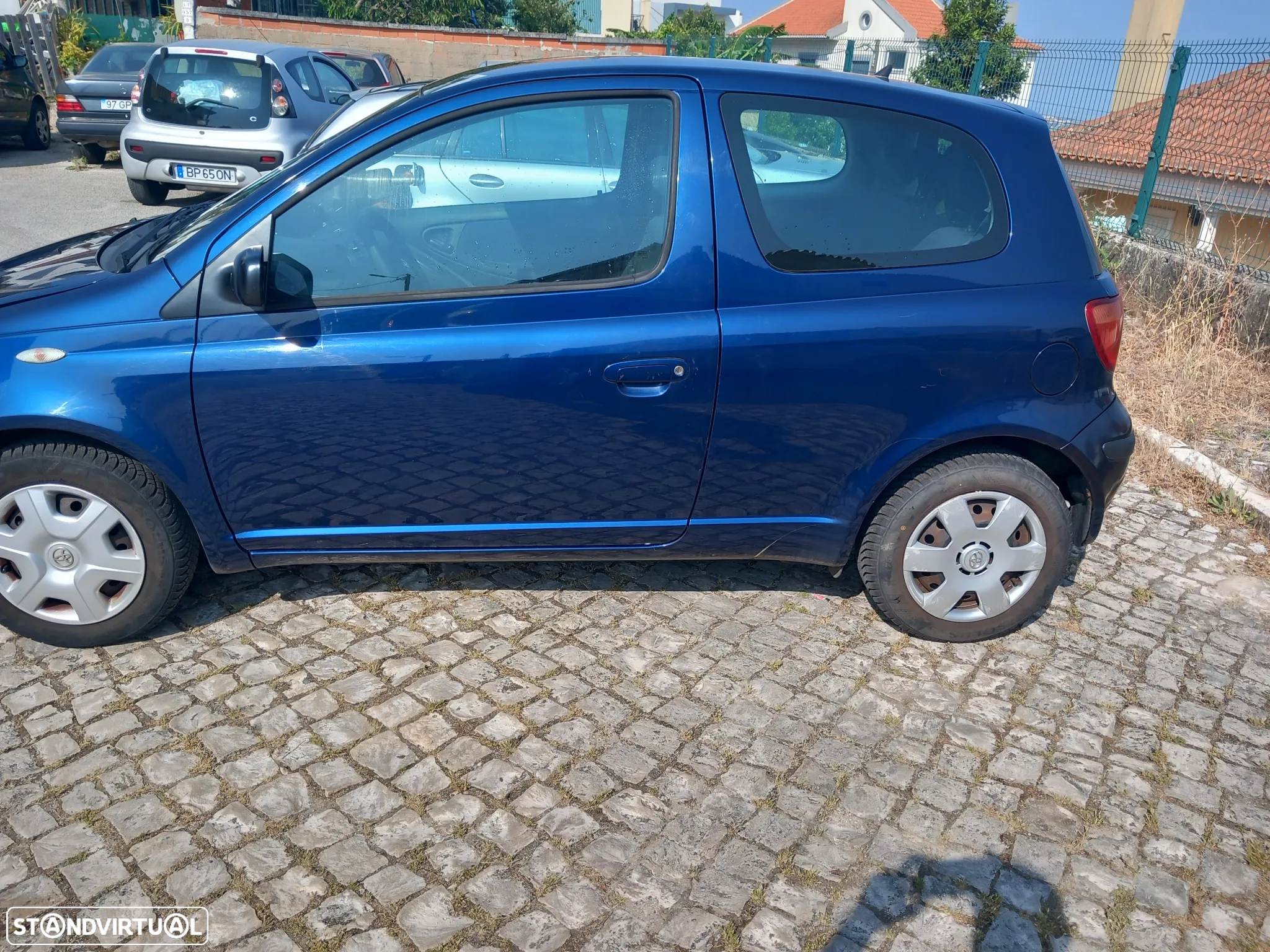 Toyota Yaris 1.0 - 10