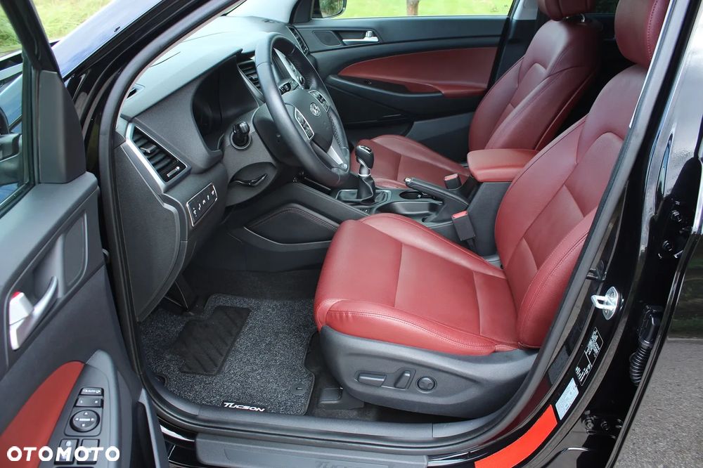 Hyundai Tucson 1.6 Turbo 4WD Premium - 24