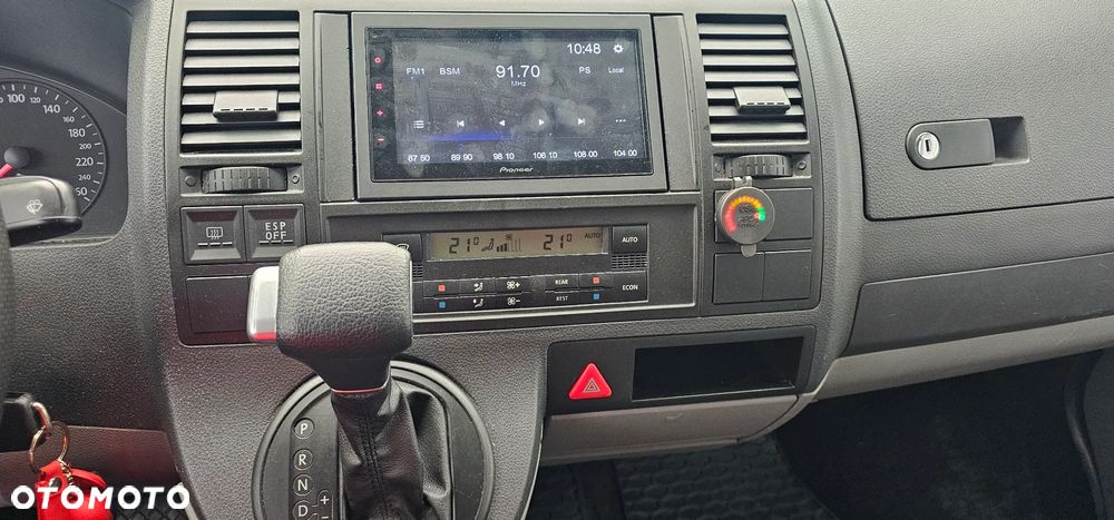 Volkswagen Caravelle V6 L1 Comfortline - 5