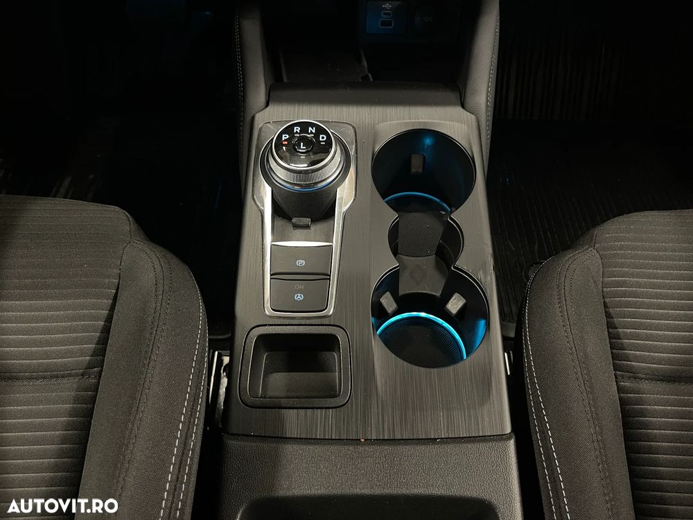 Ford Focus 1.5 EcoBlue 8AT Titanium - 22
