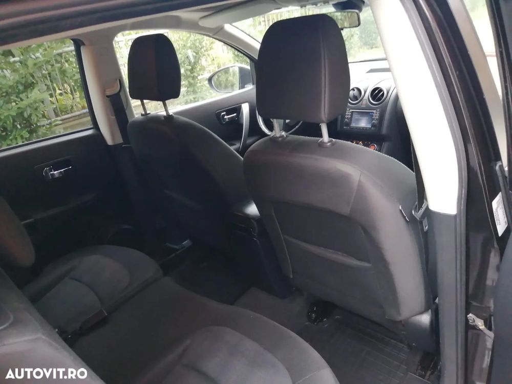 Nissan Qashqai+2 - 9