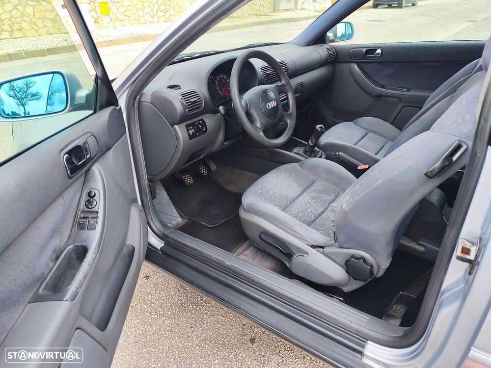 Audi A3 1.6 Ambition - 2