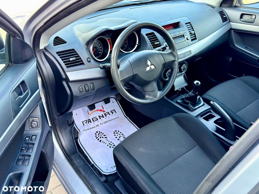 Mitsubishi Lancer 1.5 - 6