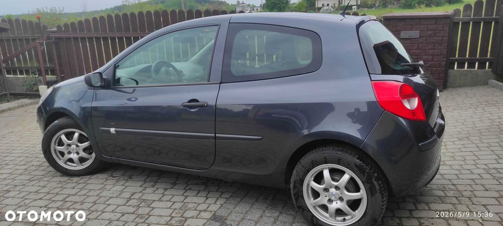 Renault Clio - 2