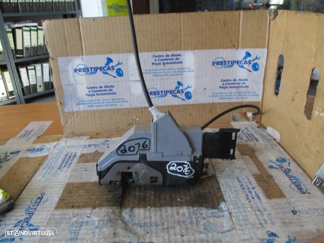 Fecho 4418A1430J3 PEUGEOT 308 SW 2008 TE ELETRICO - 2