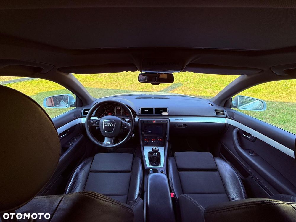 Audi A4 Avant 2.0 T FSI quattro - 9