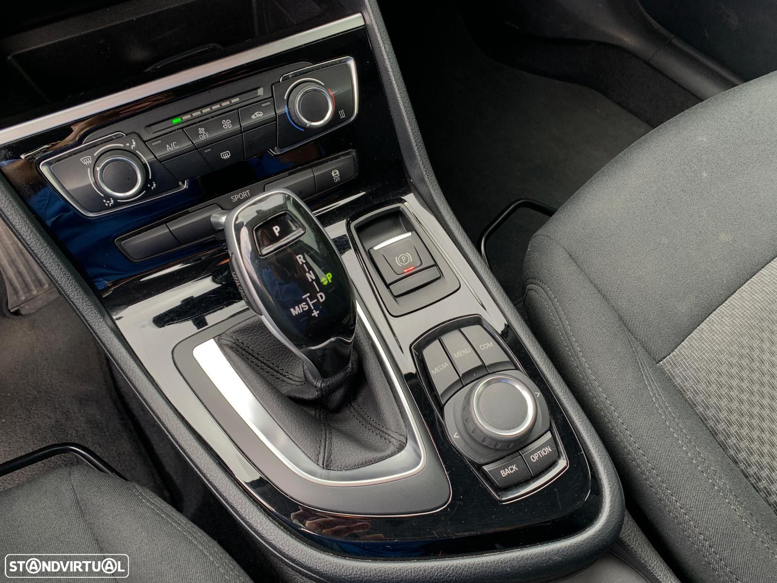 BMW 216 Active Tourer d Advantage Auto - 22