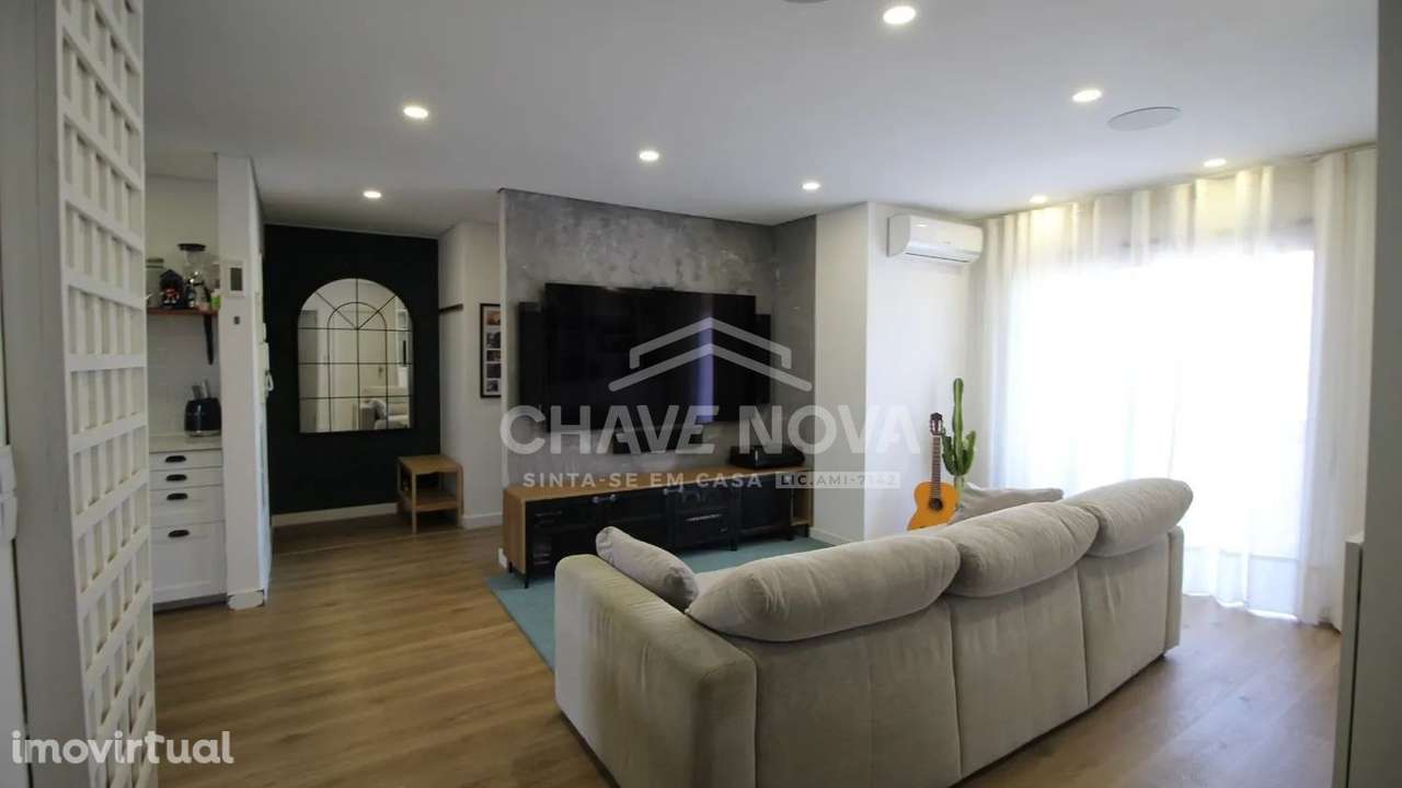 T3 renovado c/lugar de garagem em Mafamude (Soares dos Reis) - Grande imagem: 2/48