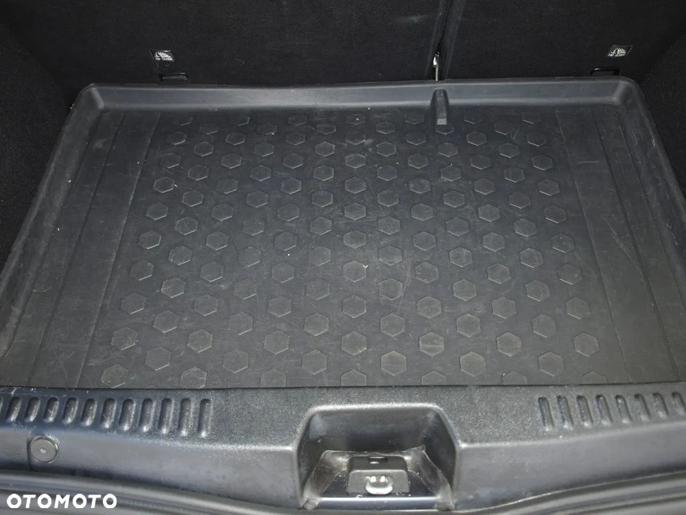 Dacia Sandero 0.9 TCe Laureate S&S - 14