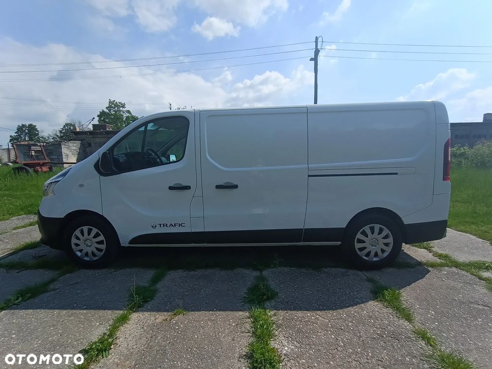 Renault Trafic L2H1 2.0 diesel 145kM 2019rok WEBASTO, CZUJNIKI PARKOWANIA, HAK, NIEWIELKI PRZEBIEG stan BDB, BEZWPADKOWY! - 12