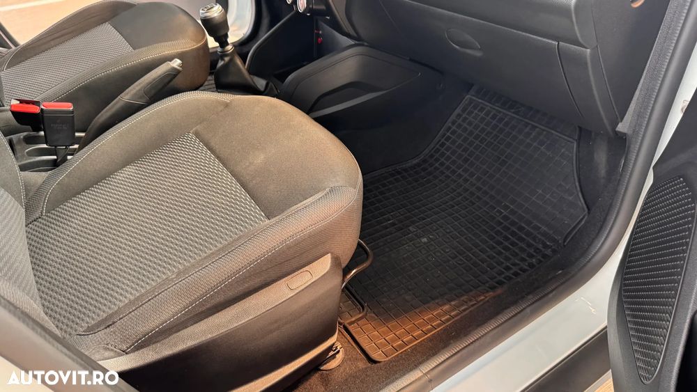 Dacia Duster TCe 90 Comfort - 23