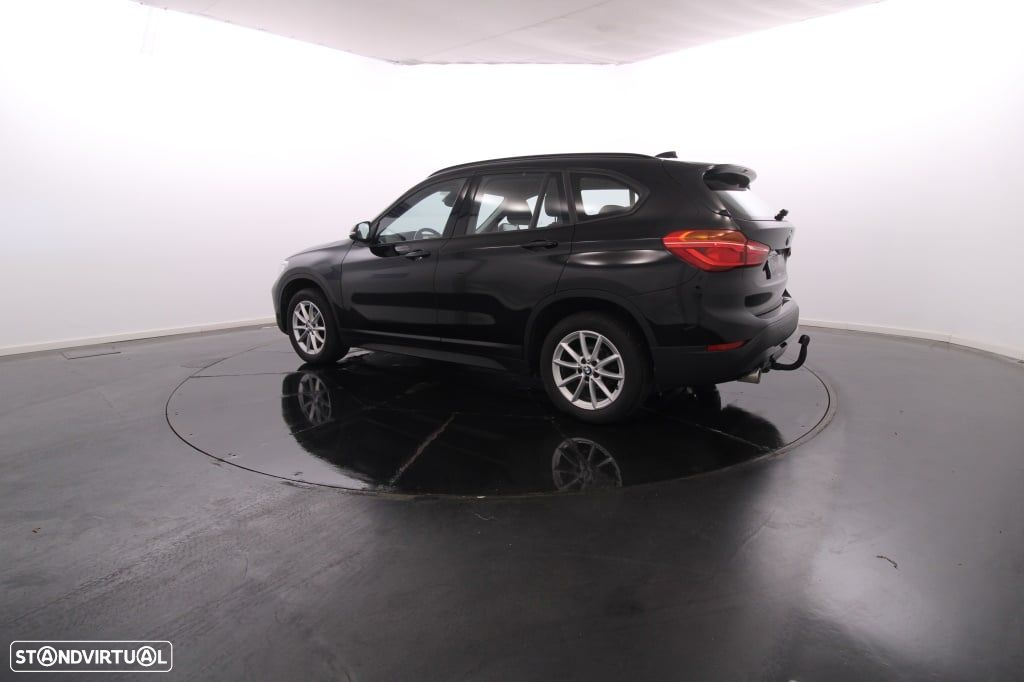 BMW X1 16 d sDrive Advantage - 4