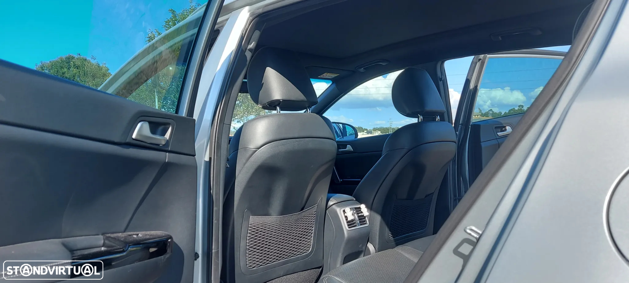 Kia Sportage 2.0 CRDI ISG GT Line - 31