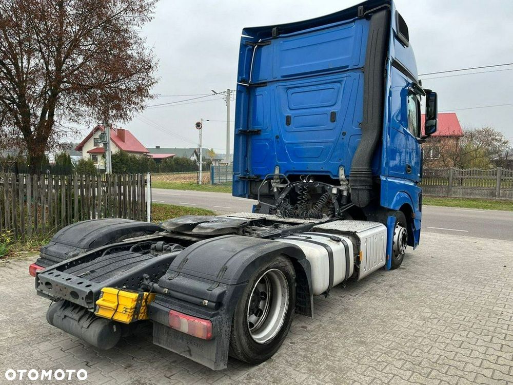 Mercedes-Benz 1845 - 26