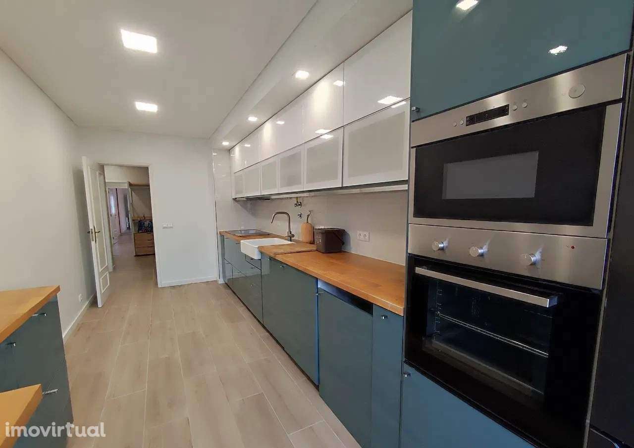 T3 Renovado e Mobilado no Centro de Braga para Arrendamento - Grande imagem: 3/15