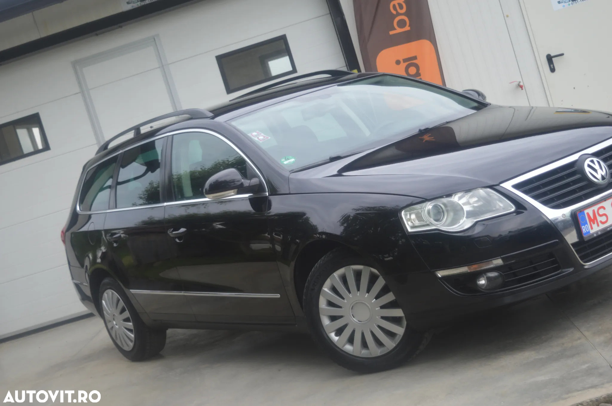 Volkswagen Passat Variant 2.0 TDI Blue TDI DSG Comfortline - 9