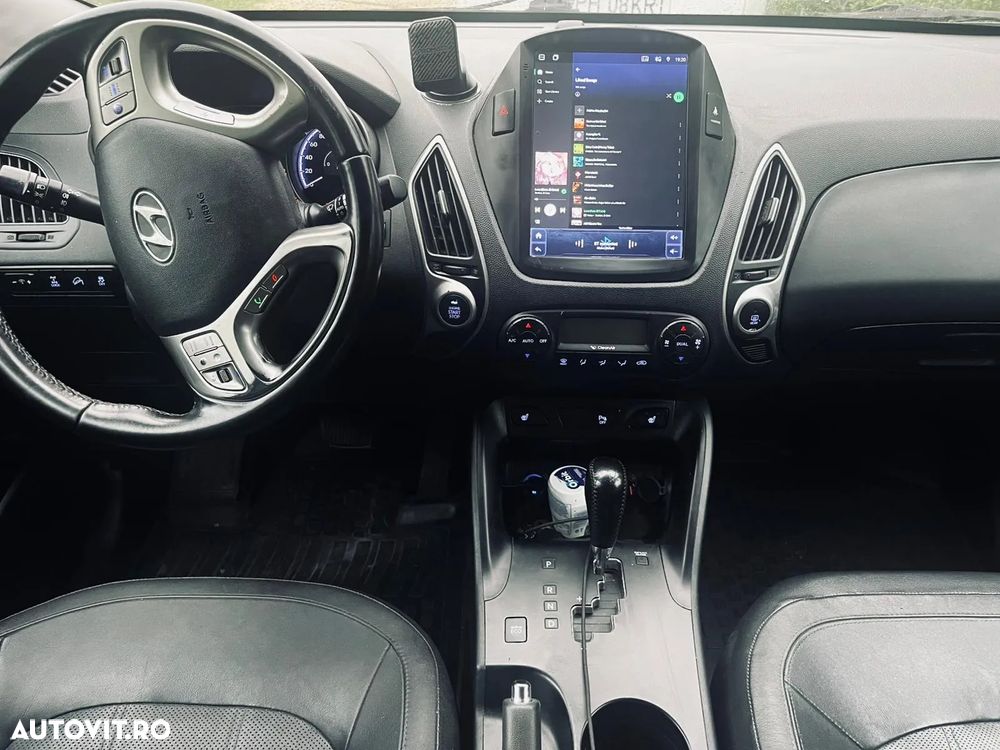 Hyundai ix35 2.0 CRDI High 4WD GLS Aut. Luxury+ - 2