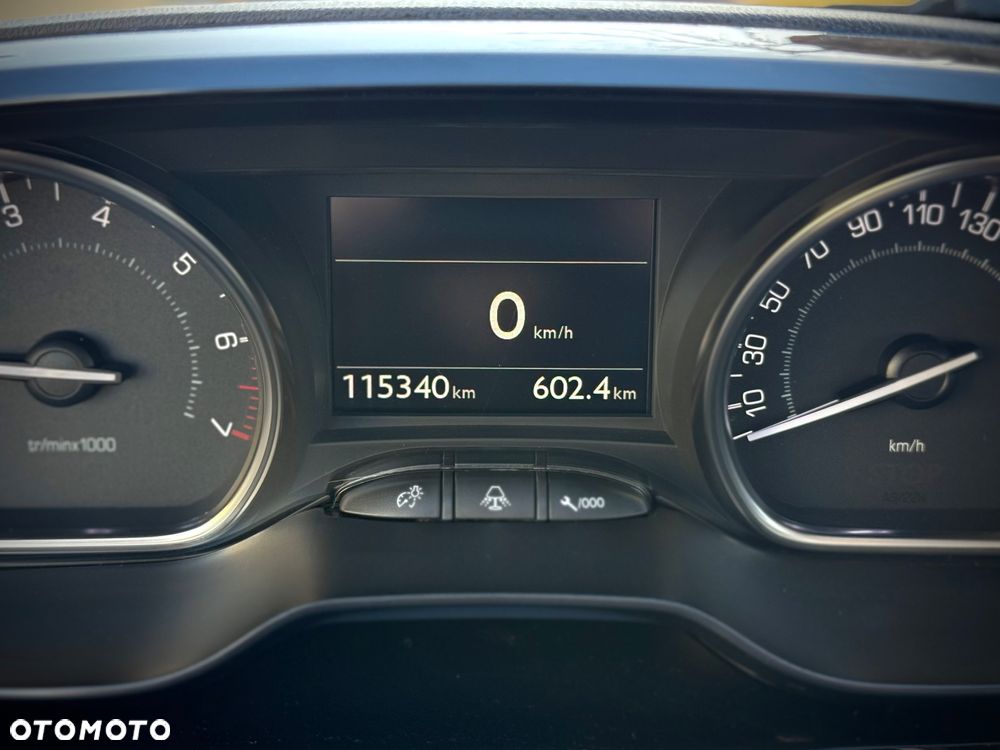 Peugeot 2008 PureTech 110 Stop&Start Allure - 25