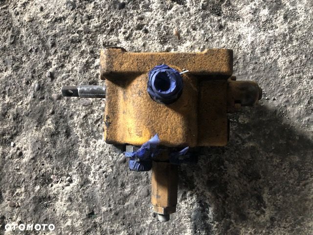 JCB 3cx 4cx - Rozdzielacz Wysuwu Ramienia - 3