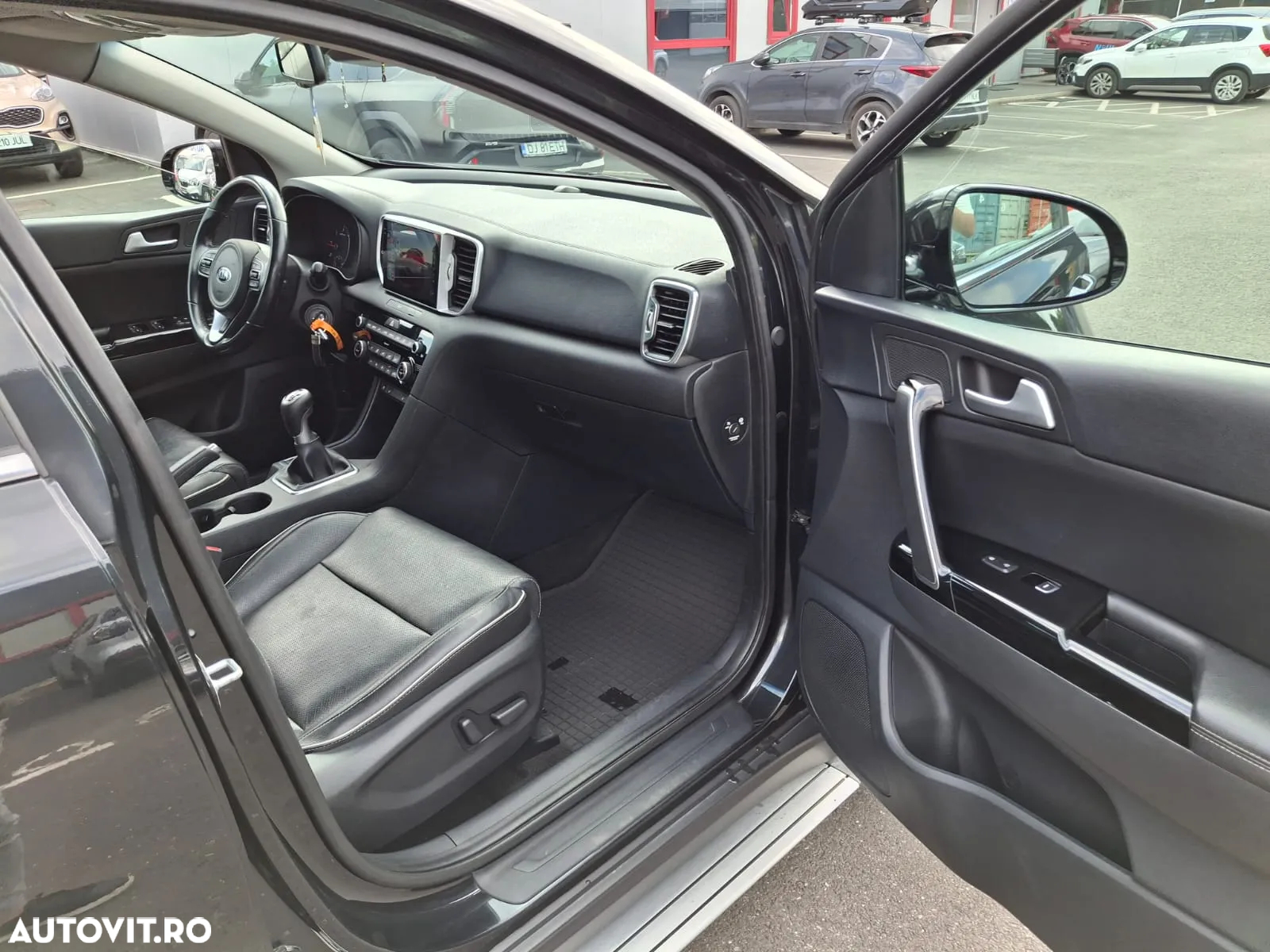 Kia Sportage 2.0 DSL 6MT 4x4 Style - 31