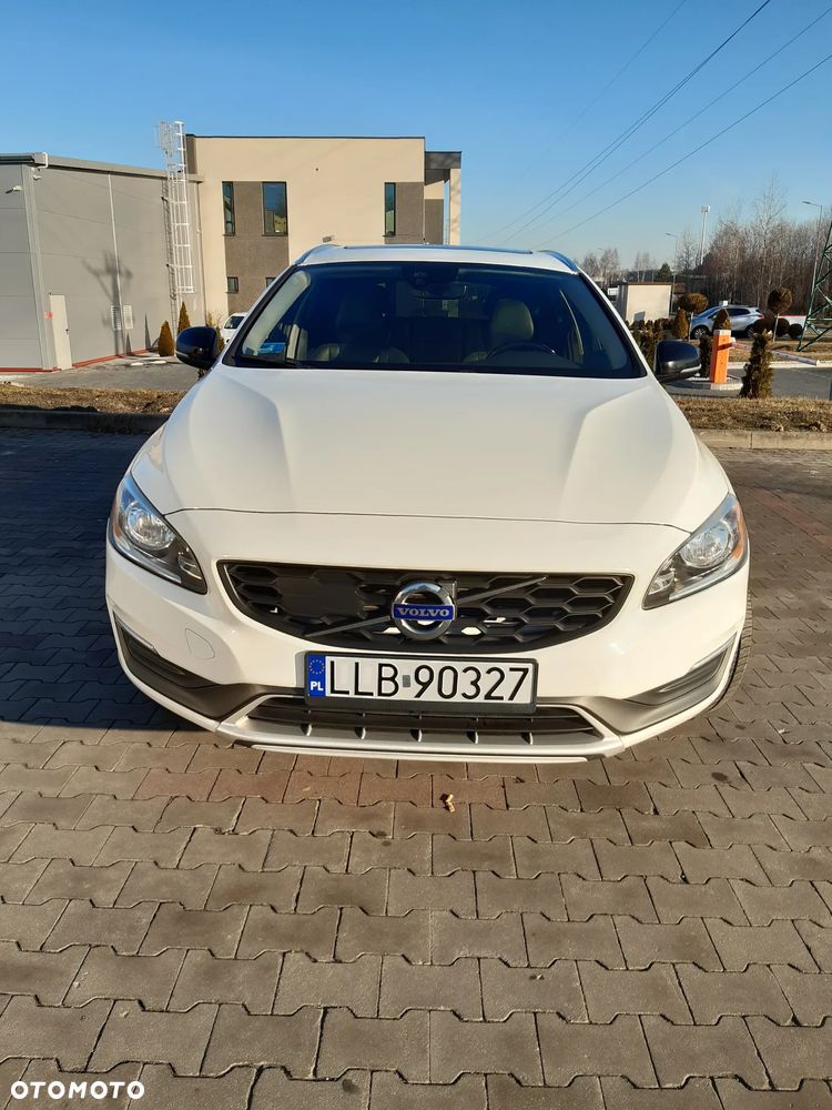 Volvo V60 Cross Country - 3