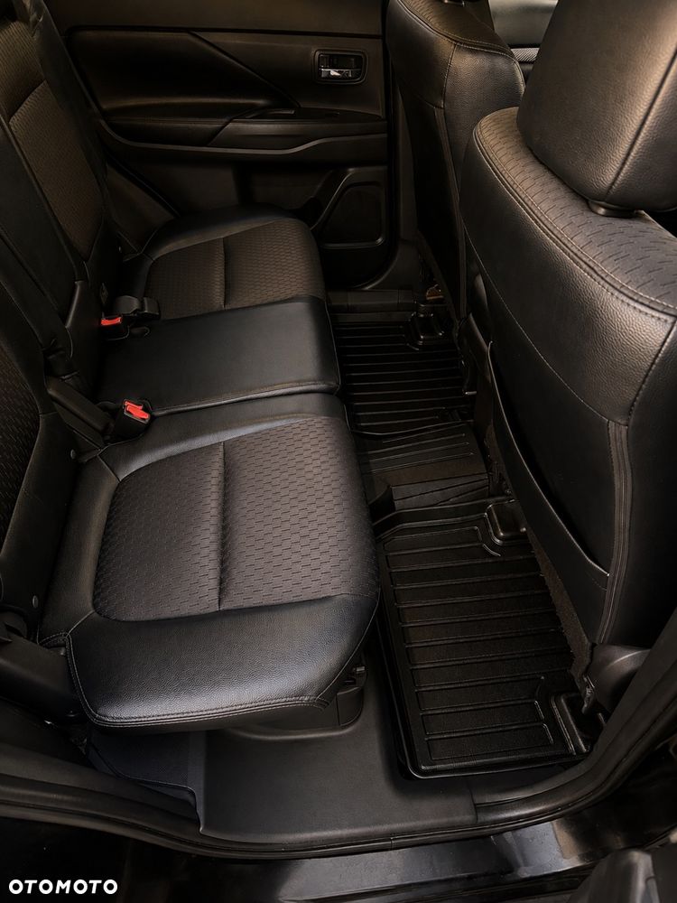 Mitsubishi Outlander 2.2 DID Intense + 4WD - 20