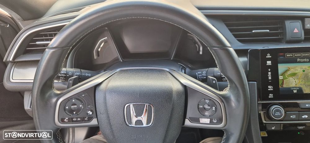 Honda Civic 1.5 i-VTEC Prestige CVT - 9