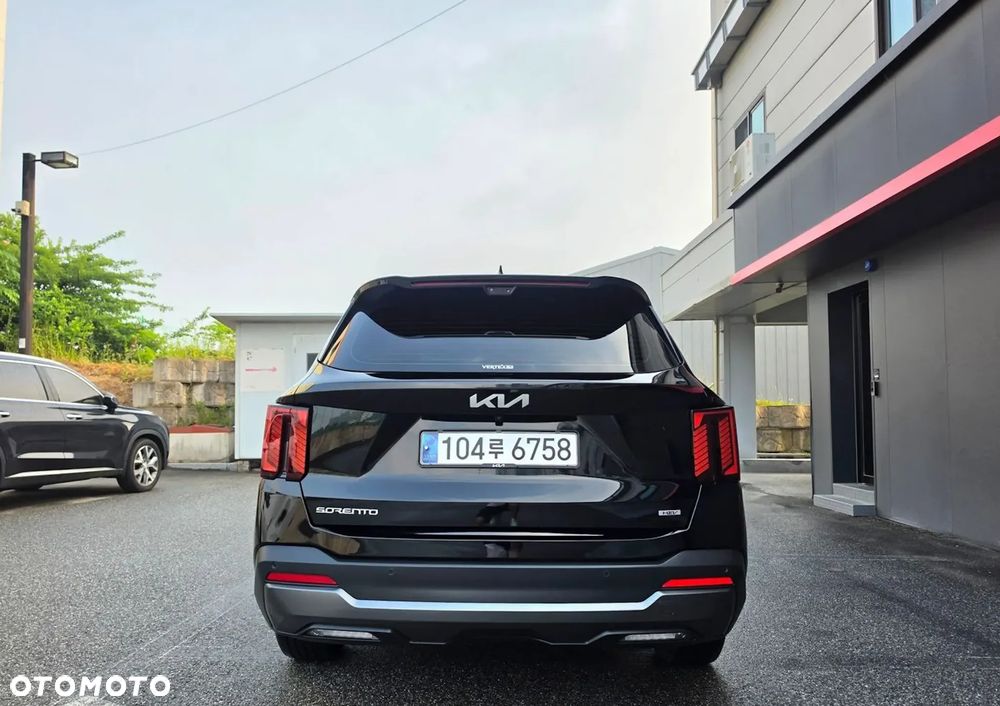 Kia Sorento - 4