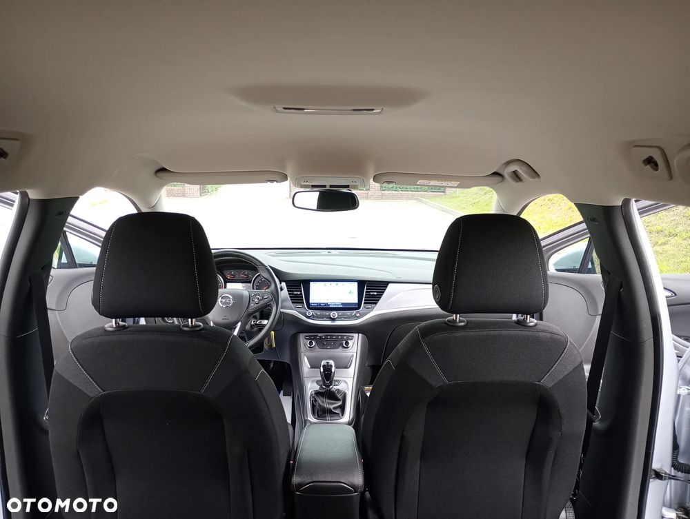 Opel Astra 1.4 Turbo Innovation - 28