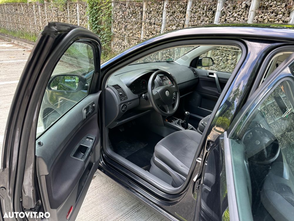 Volkswagen Polo 1.4 TDI Blue Motion Technology Lounge - 5