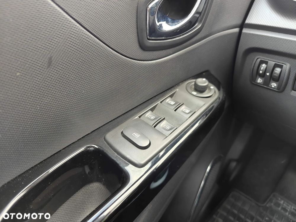Renault Captur 1.2 Energy TCe Limited EDC - 21