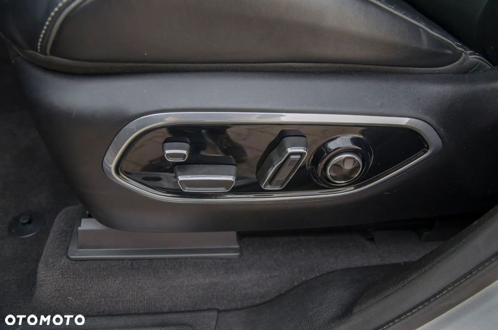 Jeep Grand Cherokee 3.6 V6 Overland - 21