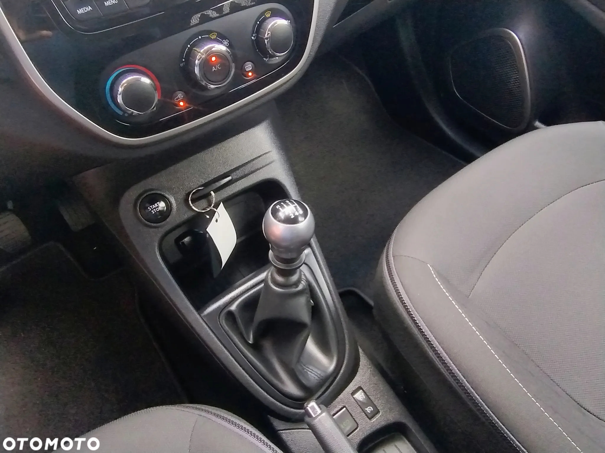 Renault Captur 1.2 Energy TCe Limited - 16