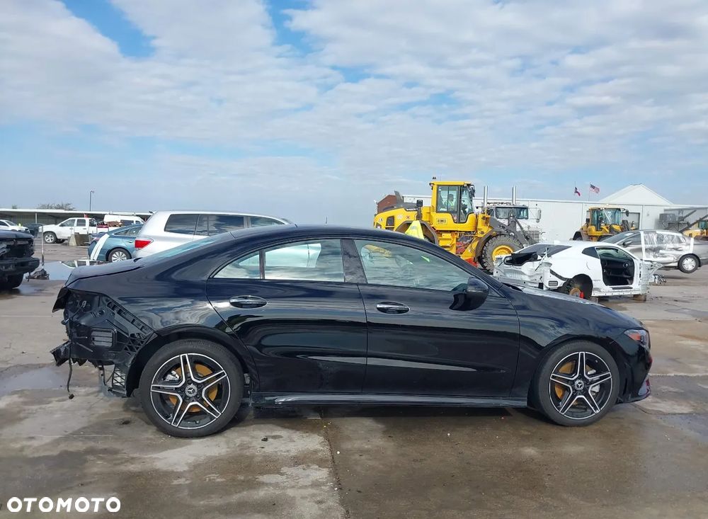 Mercedes-Benz CLA - 8