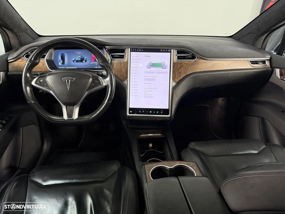 Tesla Model X 100D - 26