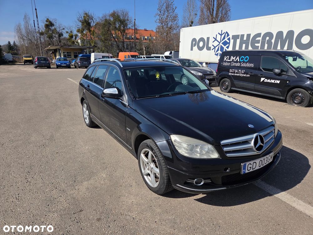 Mercedes-Benz C-Class 2007 photo 2