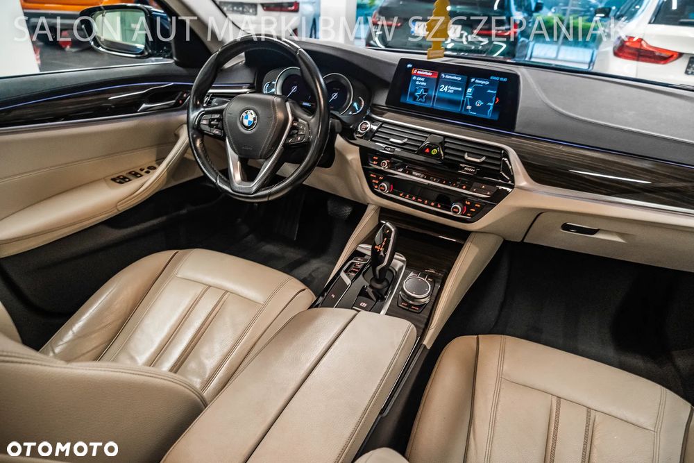 BMW Seria 5 520d xDrive Luxury Line - 26